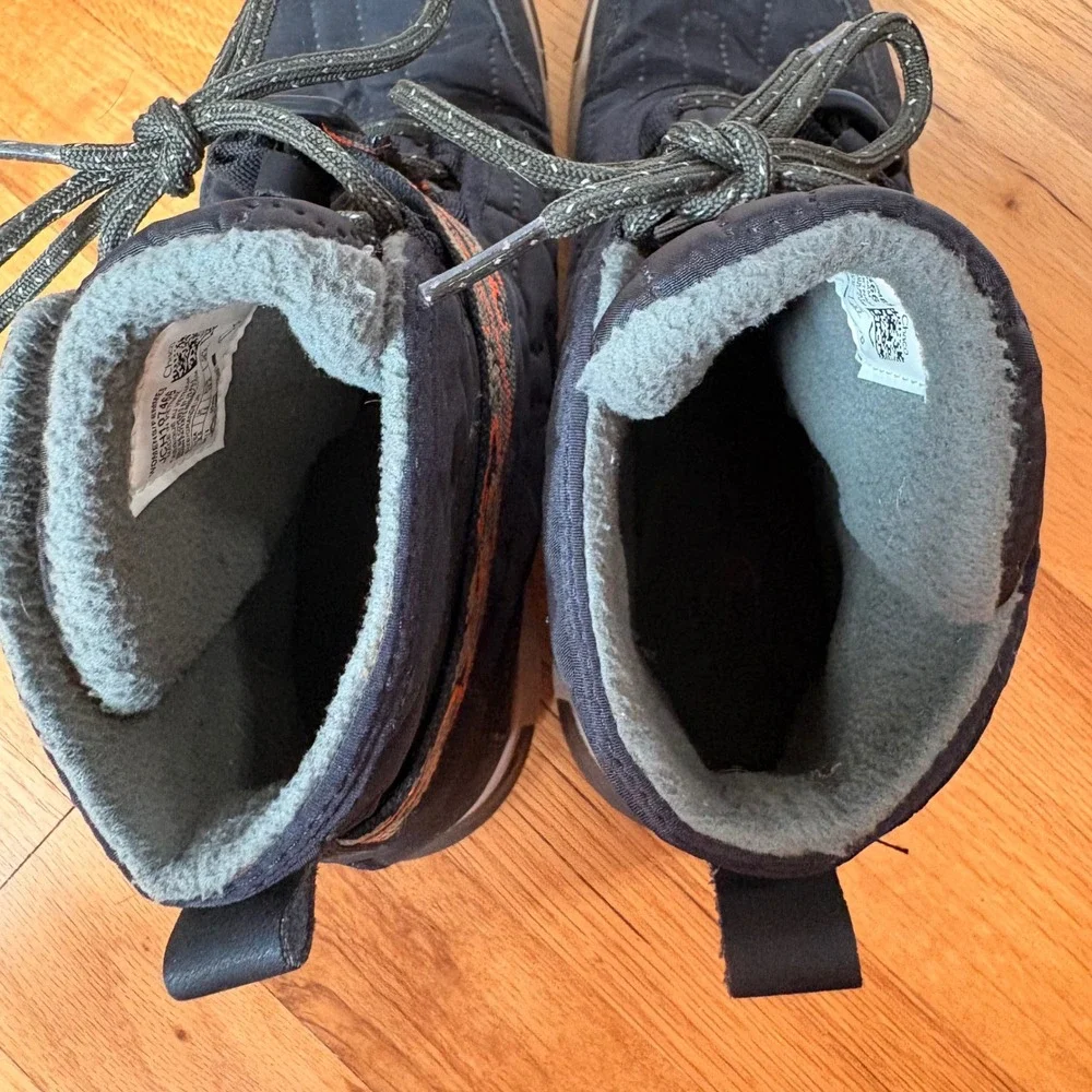 Chaco Borealis Quilt Waterproof Winter Boots Black Fleece Lined Womens 8.5